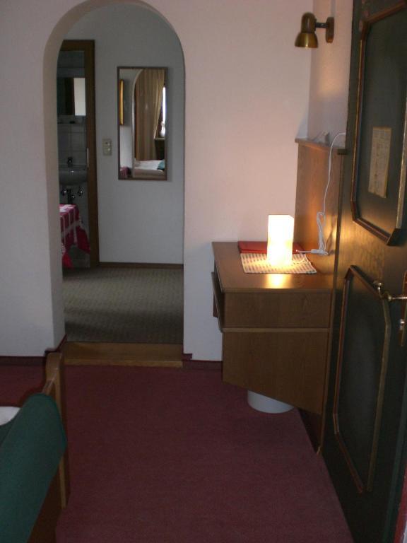 Hotel Jagerhof Garni Bernau am Chiemsee Room photo